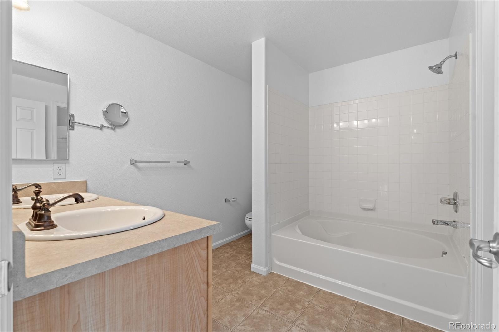 MLS Image #31 for 9770  mayfair street,englewood, Colorado