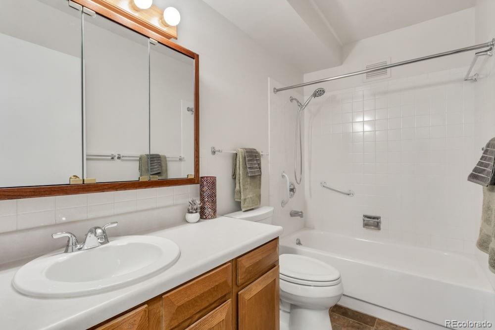 MLS Image #11 for 13626 e bates avenue,aurora, Colorado