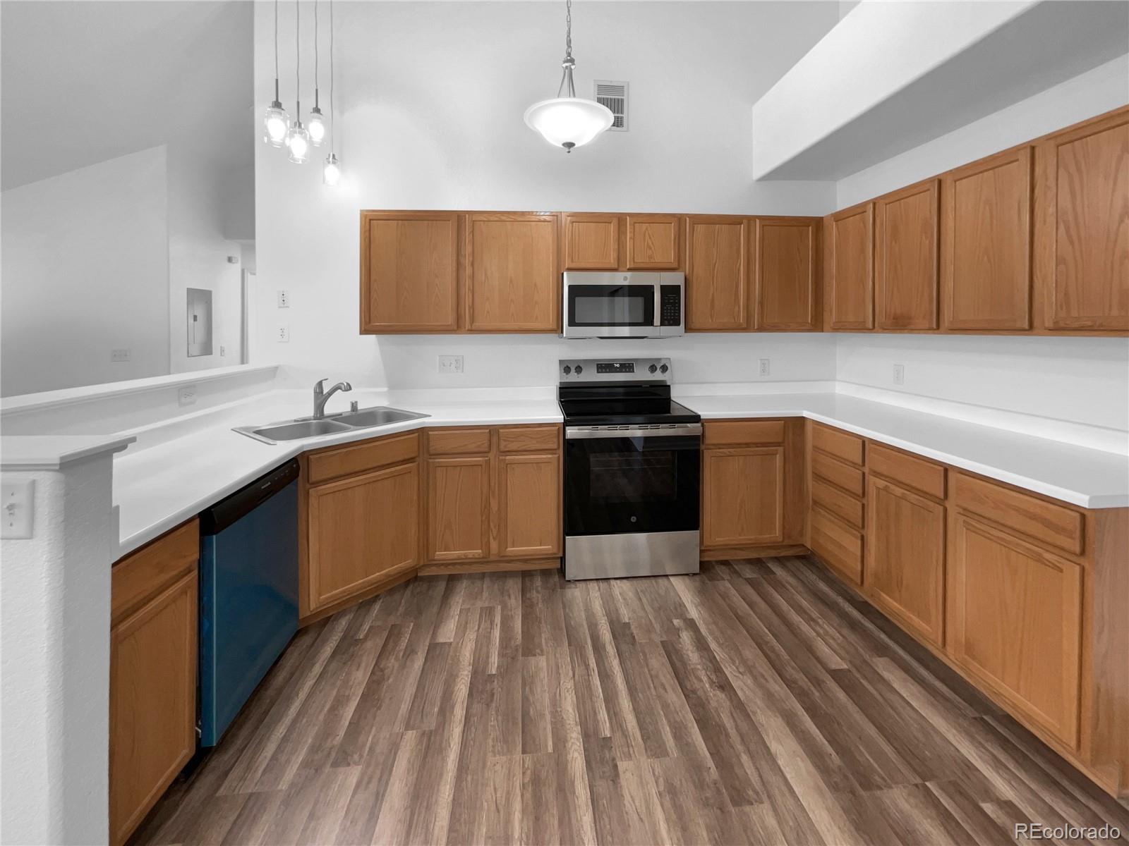 MLS Image #6 for 10381  cook way 205,thornton, Colorado