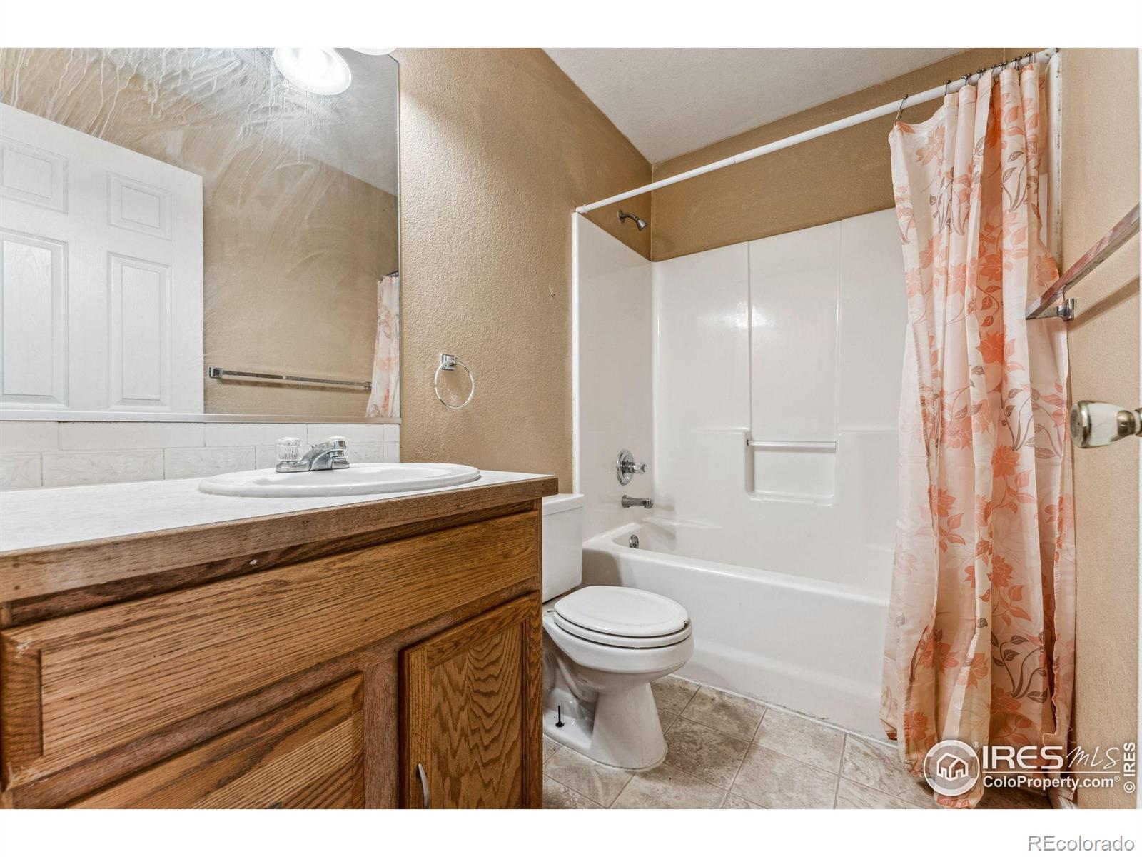 MLS Image #14 for 3113  canyon circle,evans, Colorado