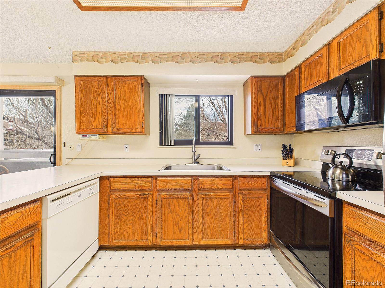 MLS Image #2 for 8777 w cornell avenue,lakewood, Colorado