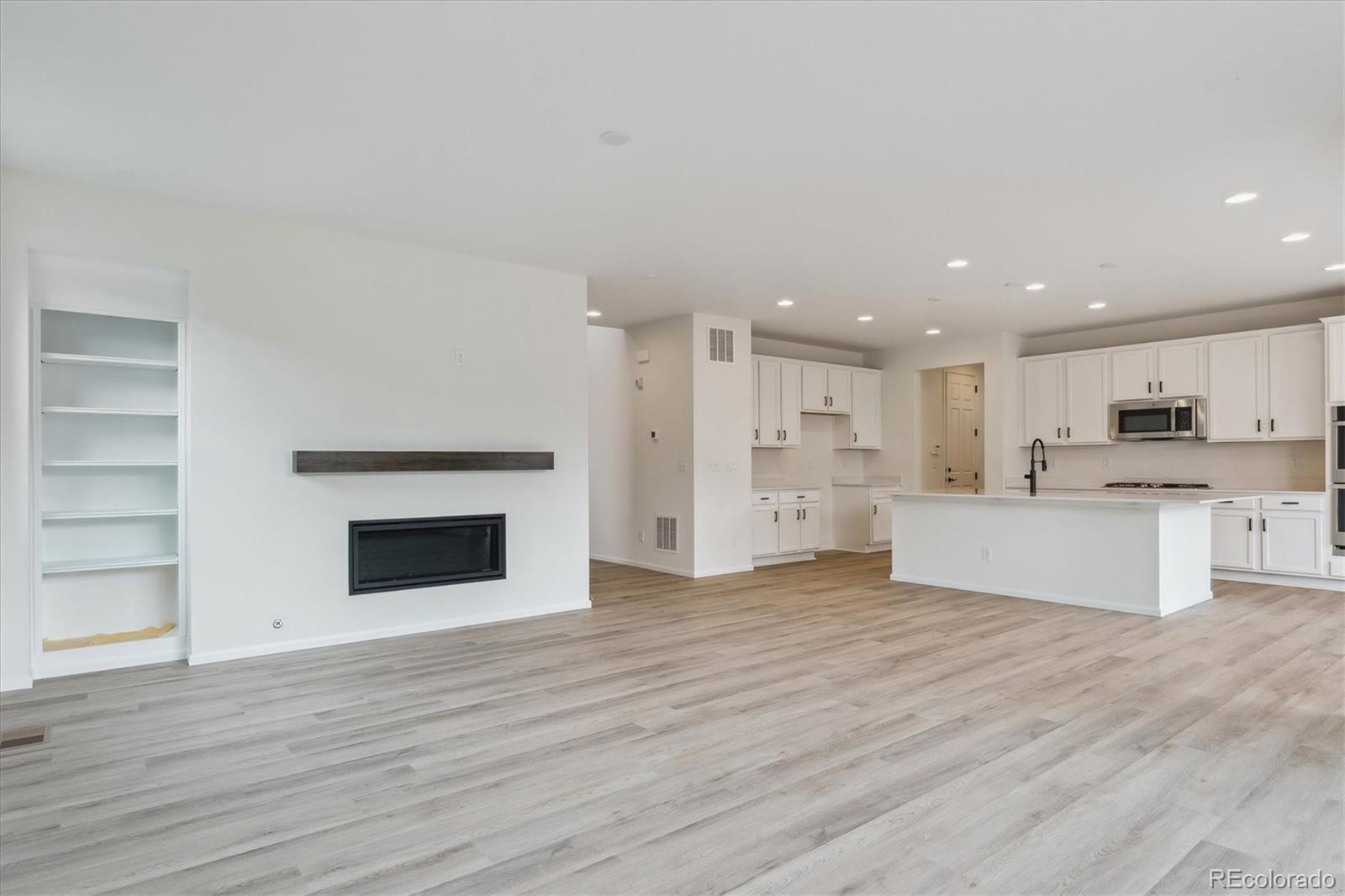 MLS Image #5 for 8205  cokedale circle,littleton, Colorado