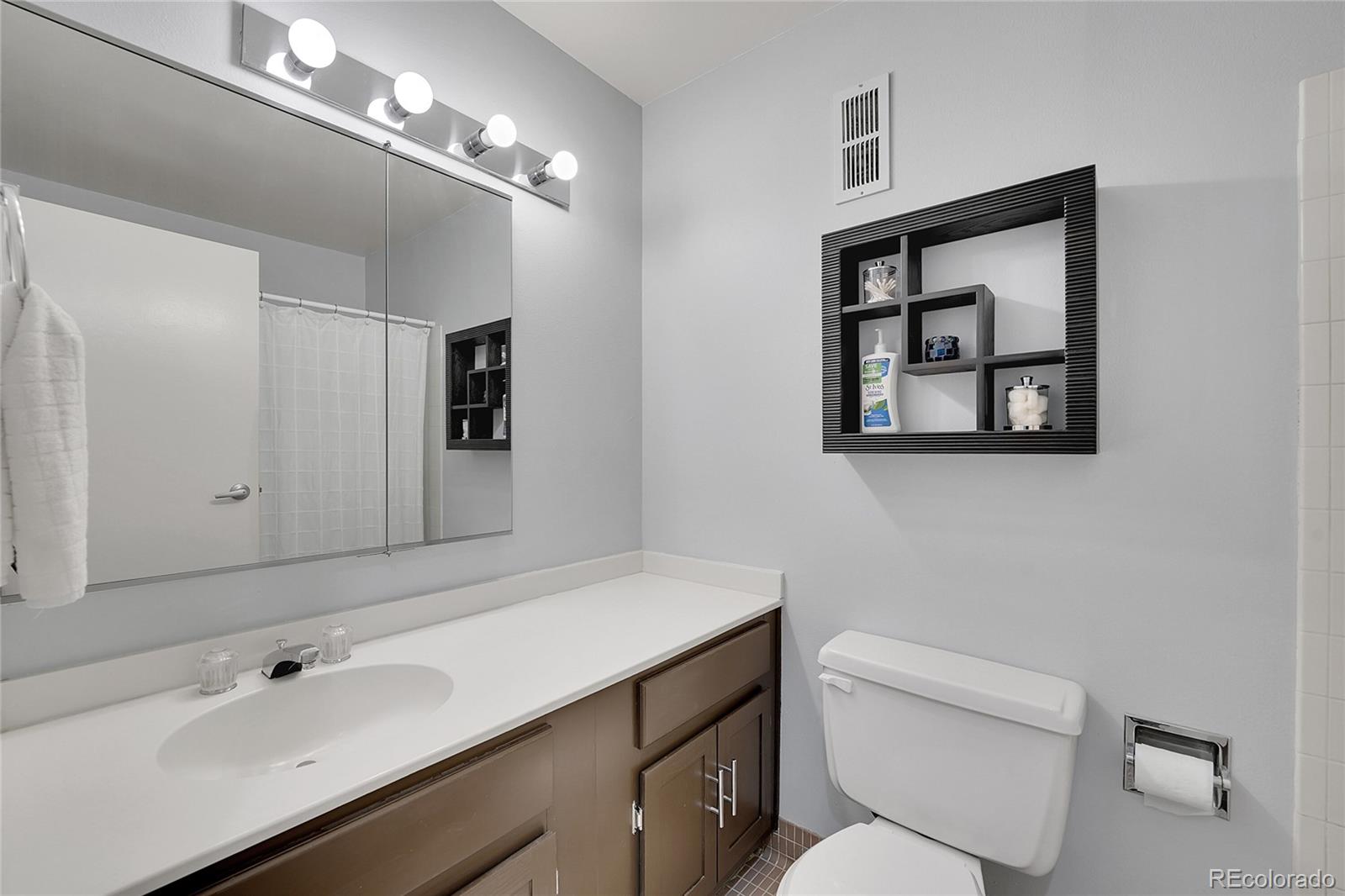 MLS Image #16 for 1625  larimer street,denver, Colorado