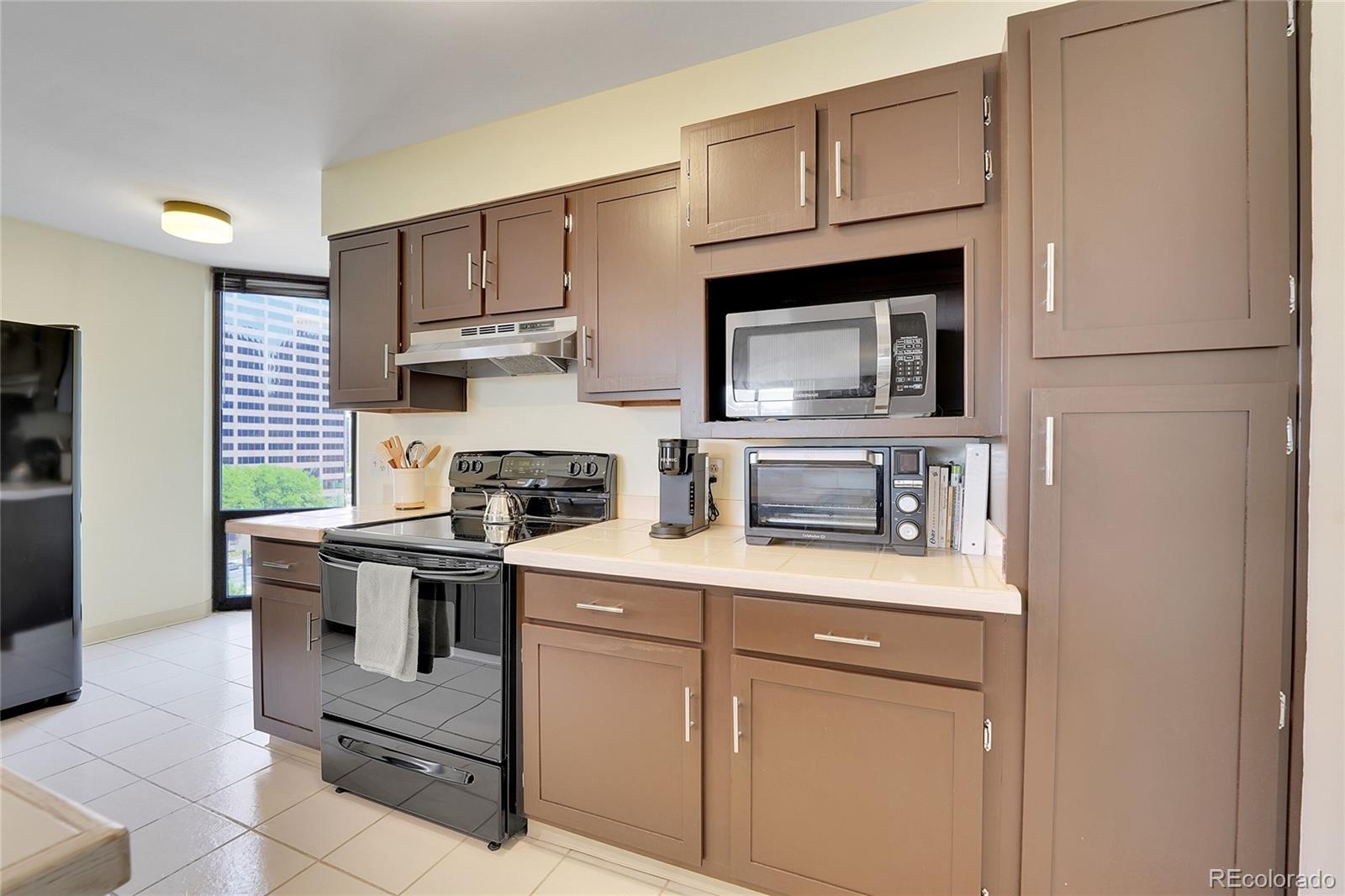 MLS Image #5 for 1625  larimer street,denver, Colorado