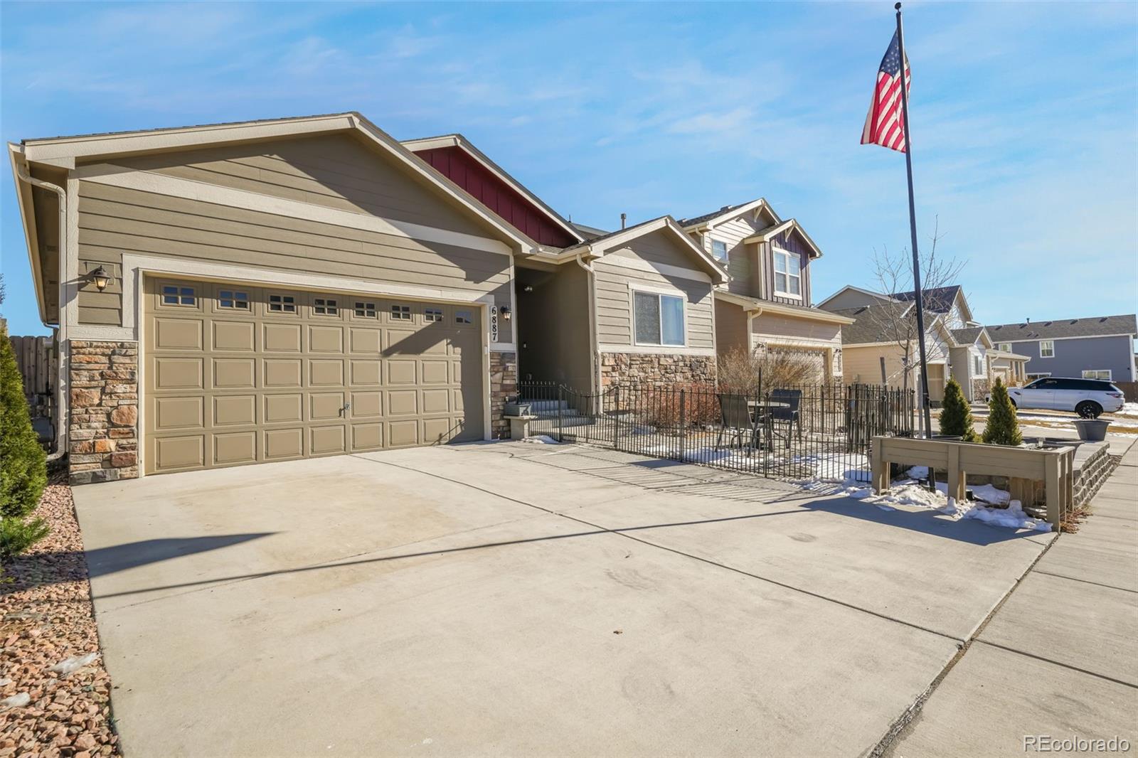 MLS Image #2 for 6887  edmondstown drive,colorado springs, Colorado