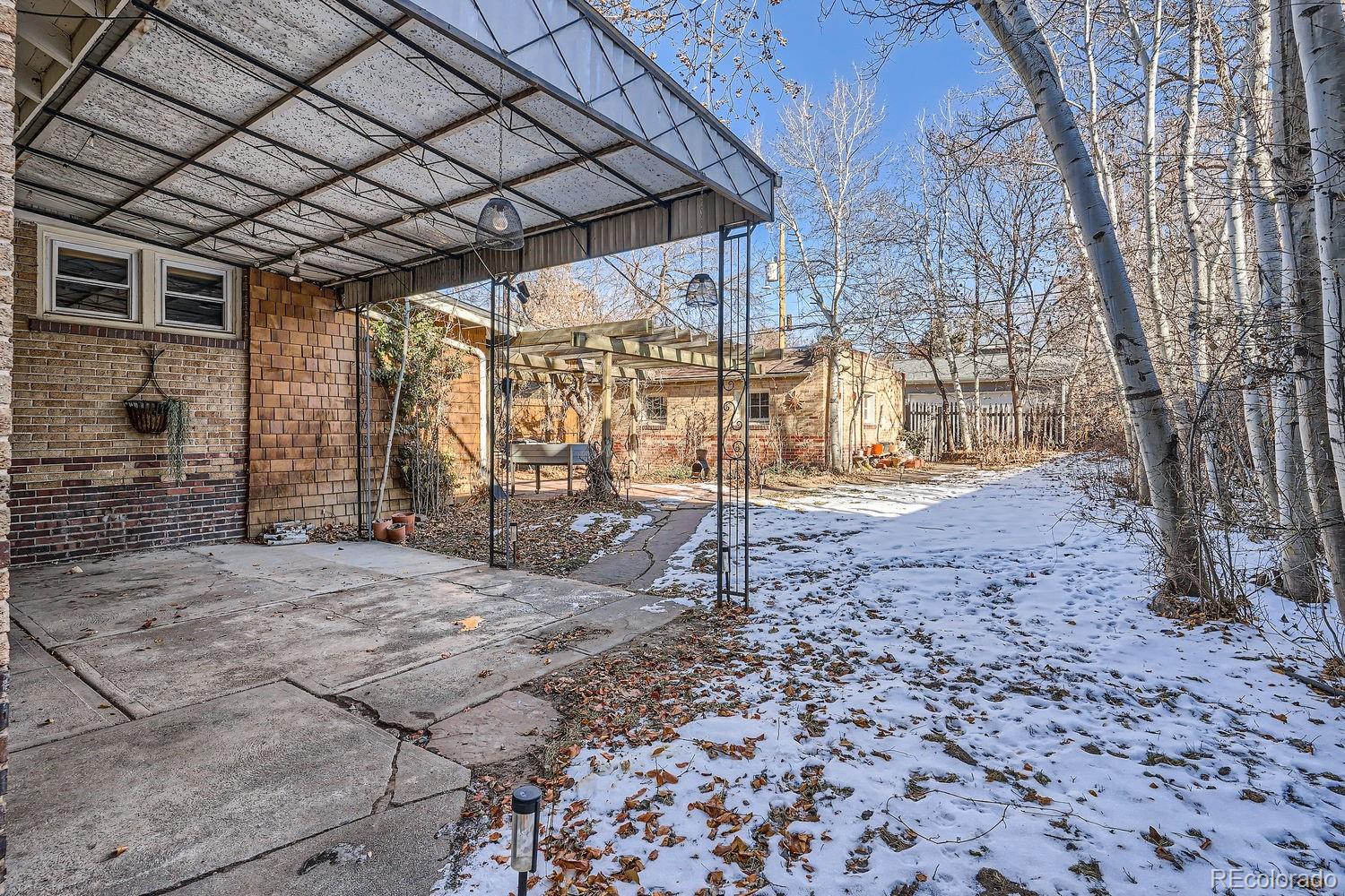 MLS Image #15 for 826 s york street,denver, Colorado