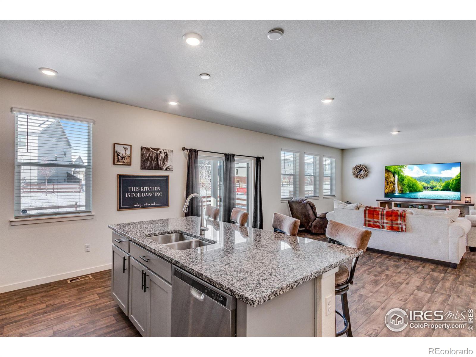 MLS Image #12 for 266  swallow road,johnstown, Colorado
