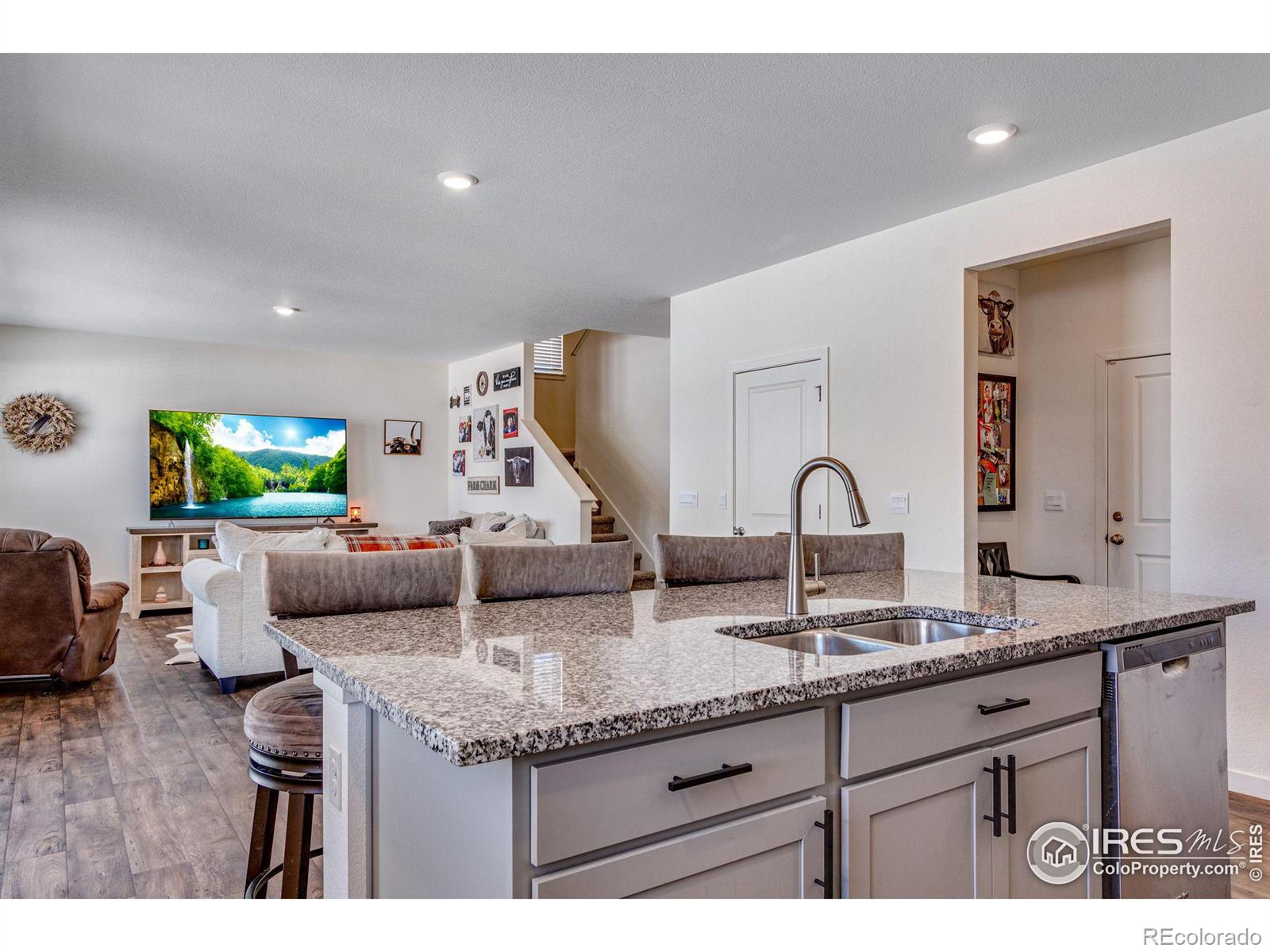 MLS Image #16 for 266  swallow road,johnstown, Colorado