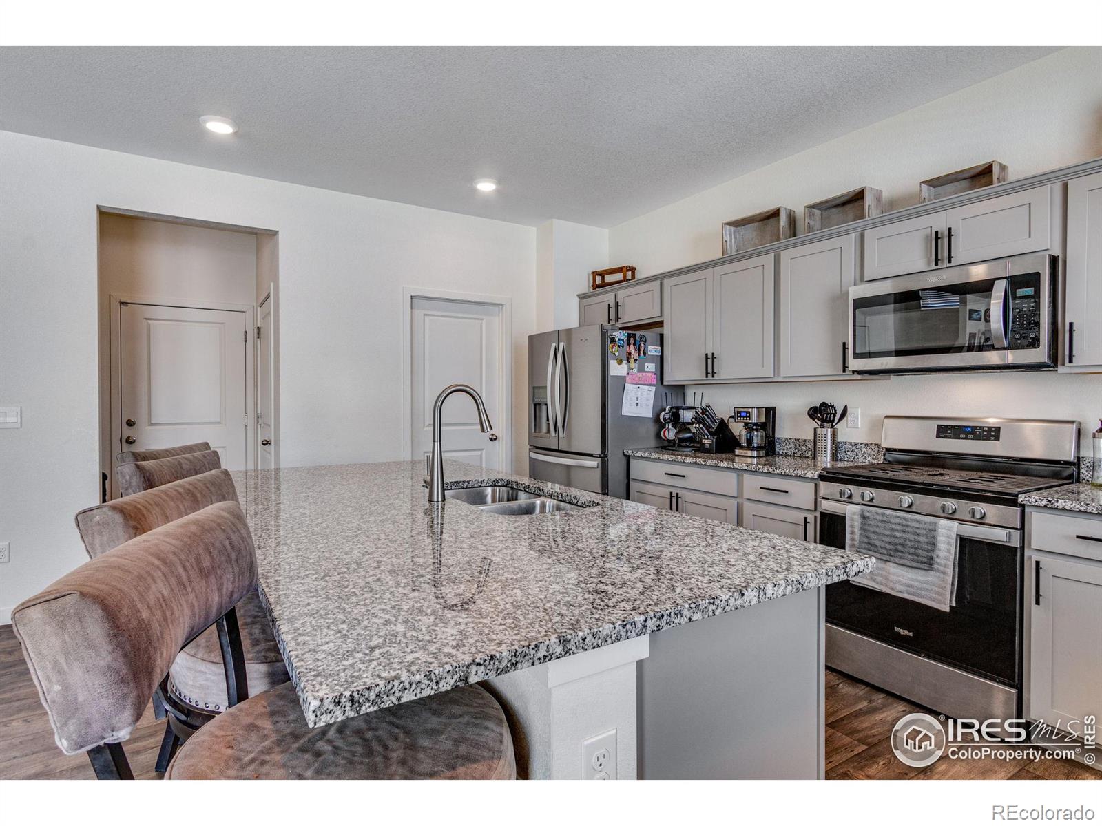 MLS Image #17 for 266  swallow road,johnstown, Colorado