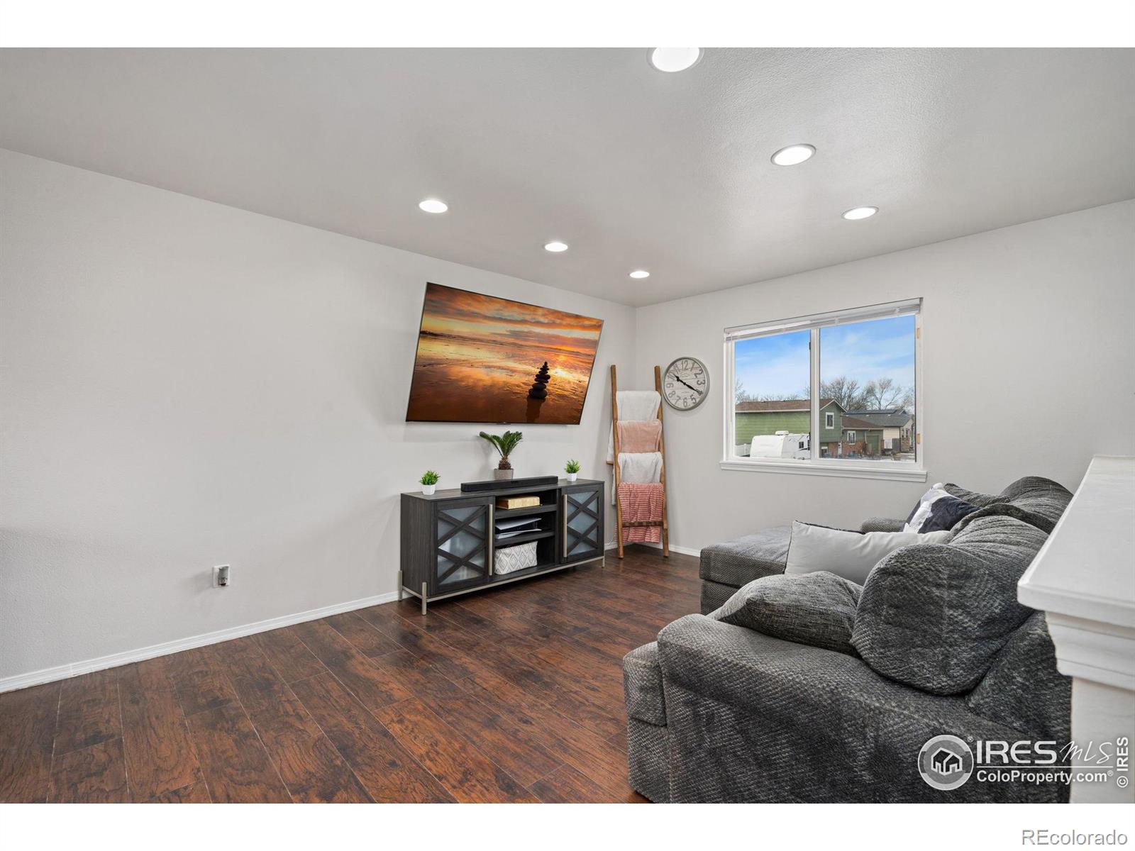 MLS Image #4 for 1537  san juan circle,evans, Colorado