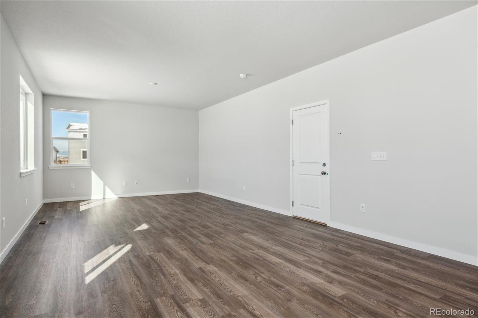 MLS Image #7 for 5784  farmstead place,mead, Colorado