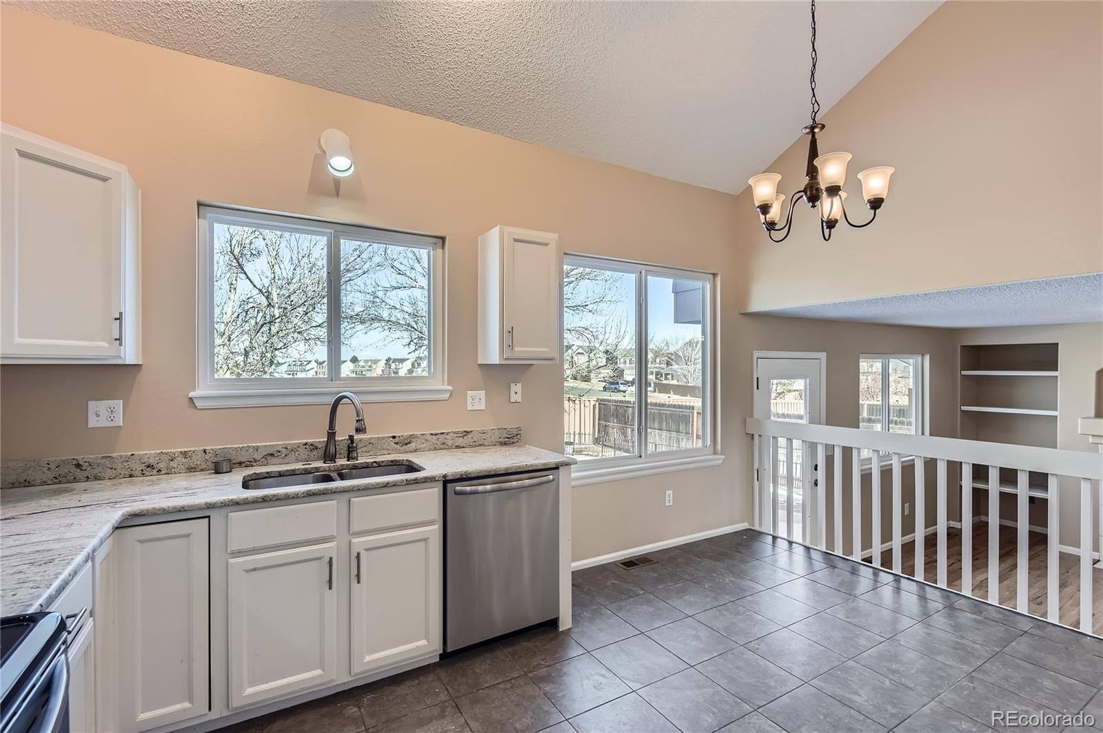 MLS Image #8 for 9969  sydney lane,highlands ranch, Colorado