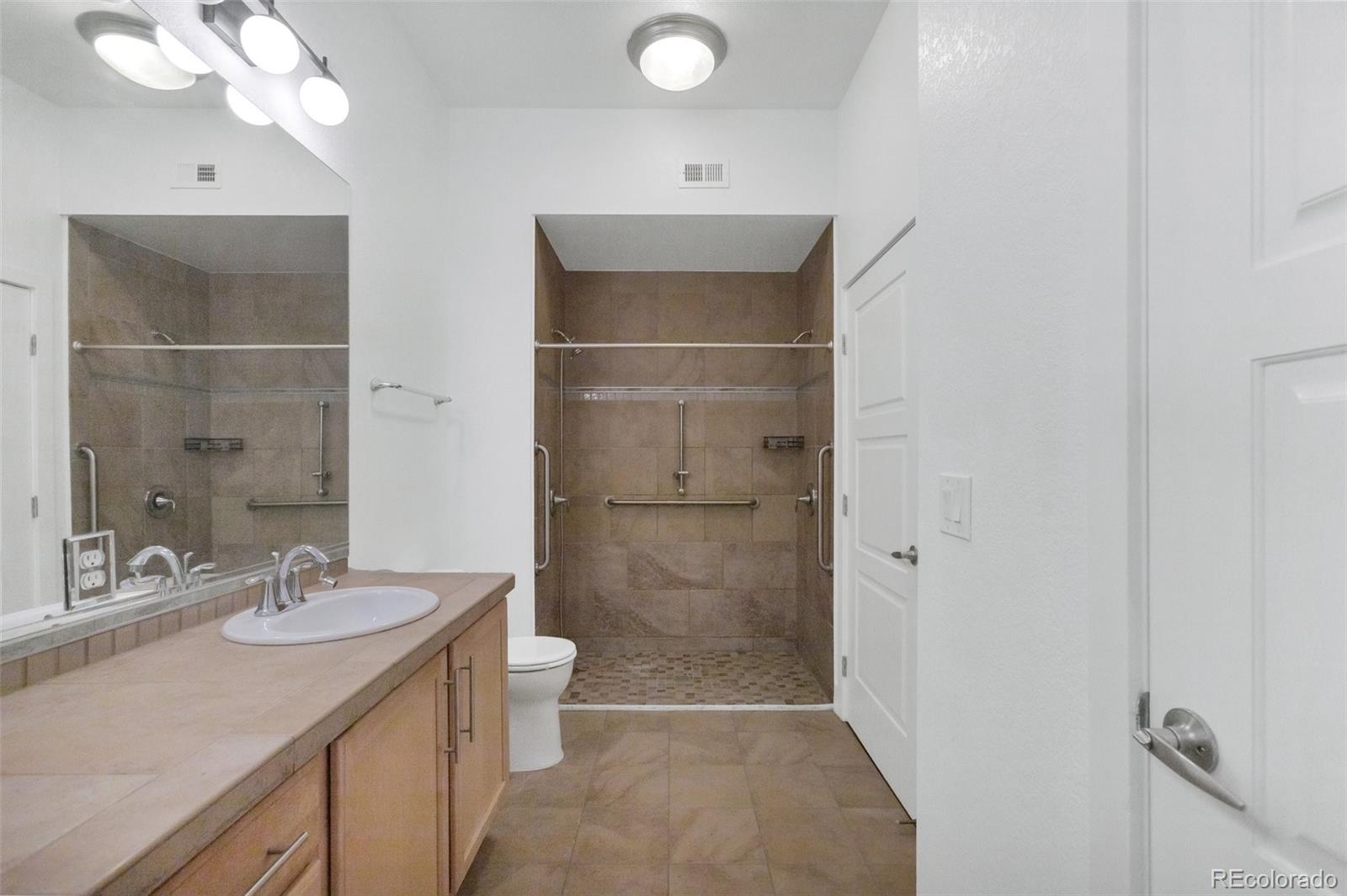 MLS Image #11 for 10111  inverness main street 331,englewood, Colorado