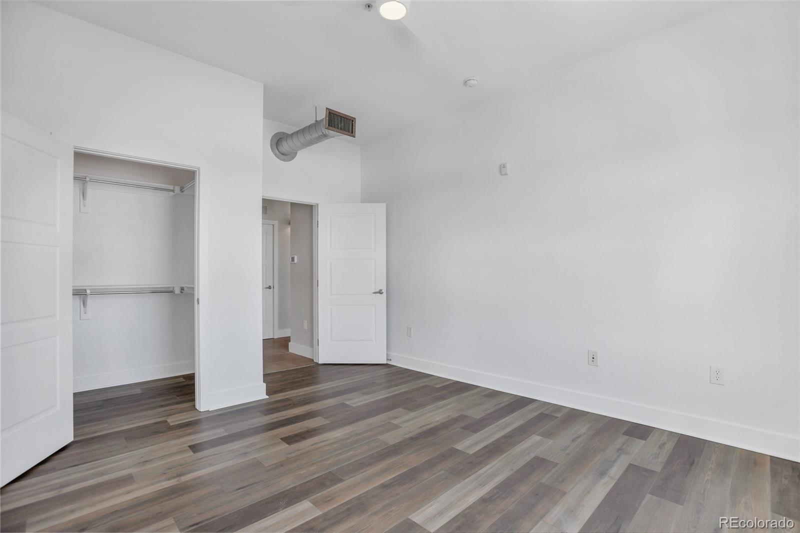 MLS Image #13 for 10111  inverness main street 331,englewood, Colorado