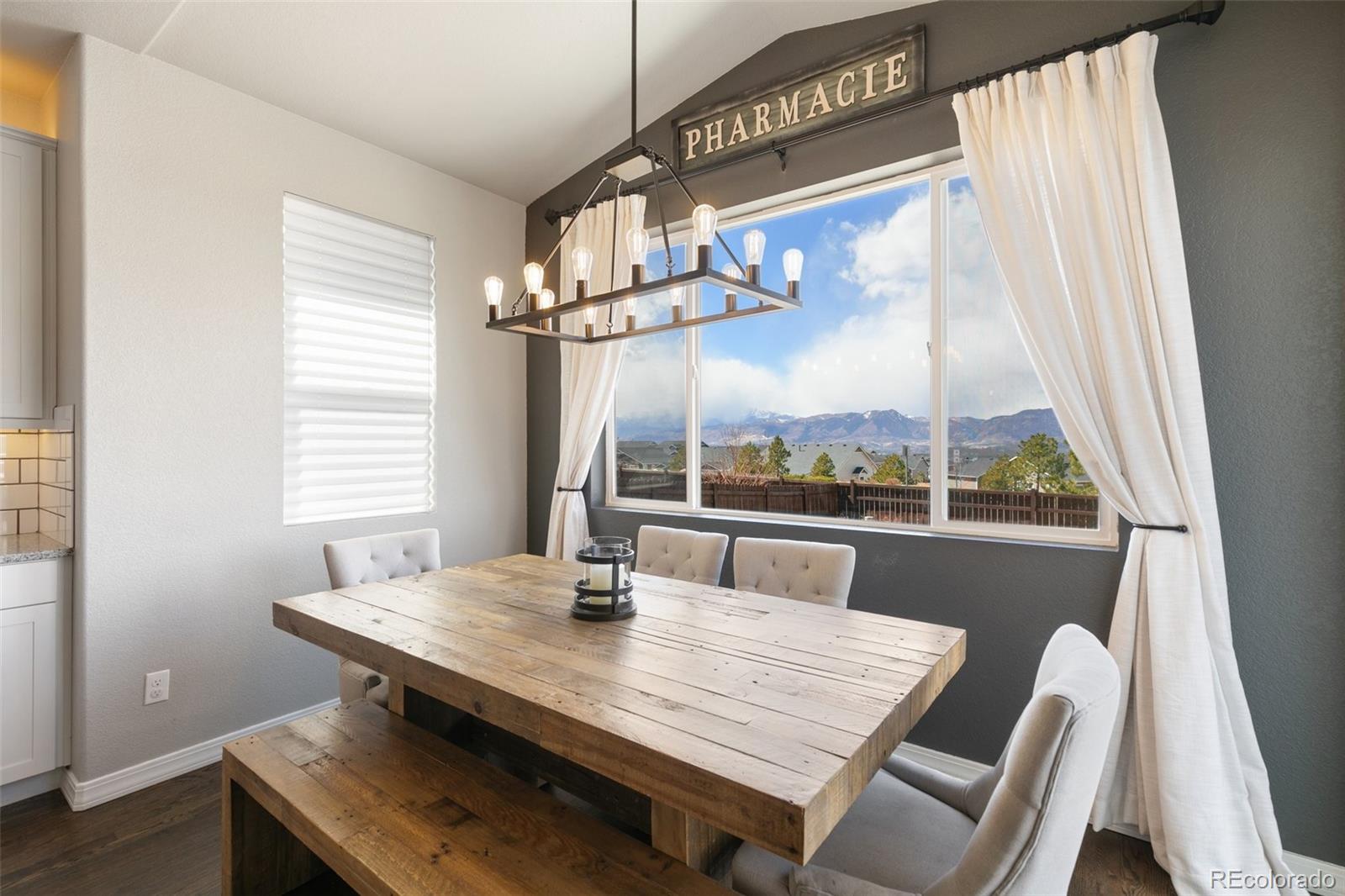MLS Image #11 for 11140  echo canyon drive,colorado springs, Colorado
