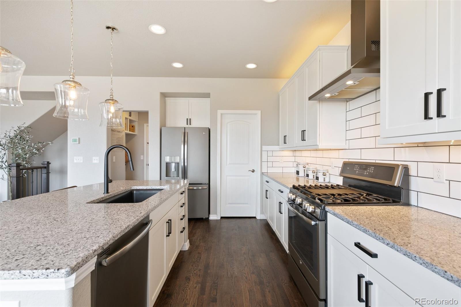 MLS Image #7 for 11140  echo canyon drive,colorado springs, Colorado