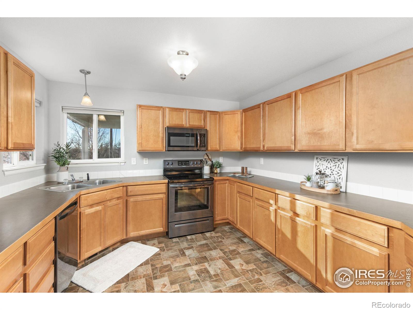 MLS Image #10 for 2116  sandhill crane circle,loveland, Colorado