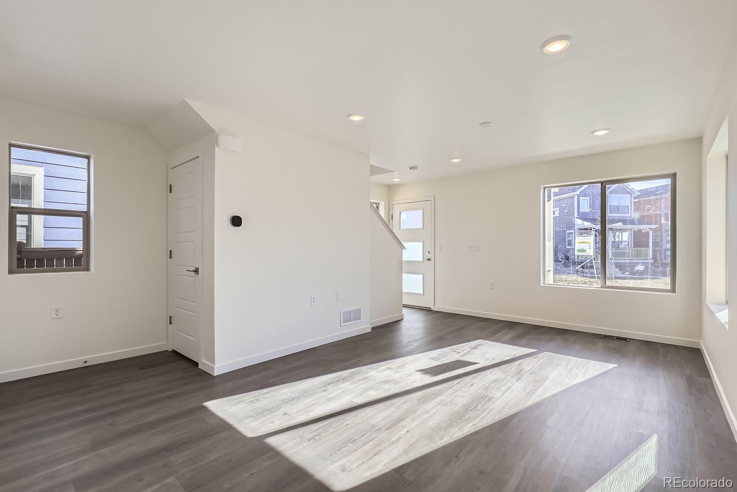 MLS Image #15 for 10251 e 62nd place,denver, Colorado