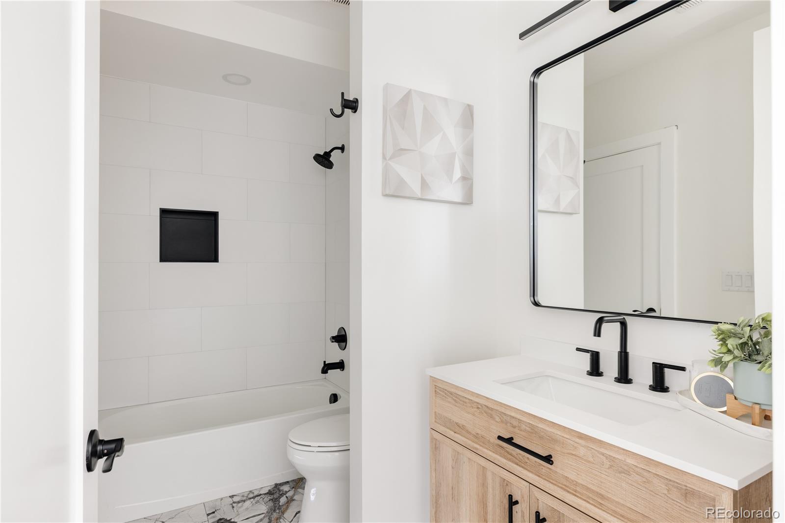 MLS Image #24 for 2720 n saint paul street,denver, Colorado