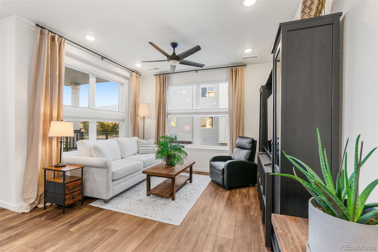MLS Image #12 for 813  beckton heights,colorado springs, Colorado