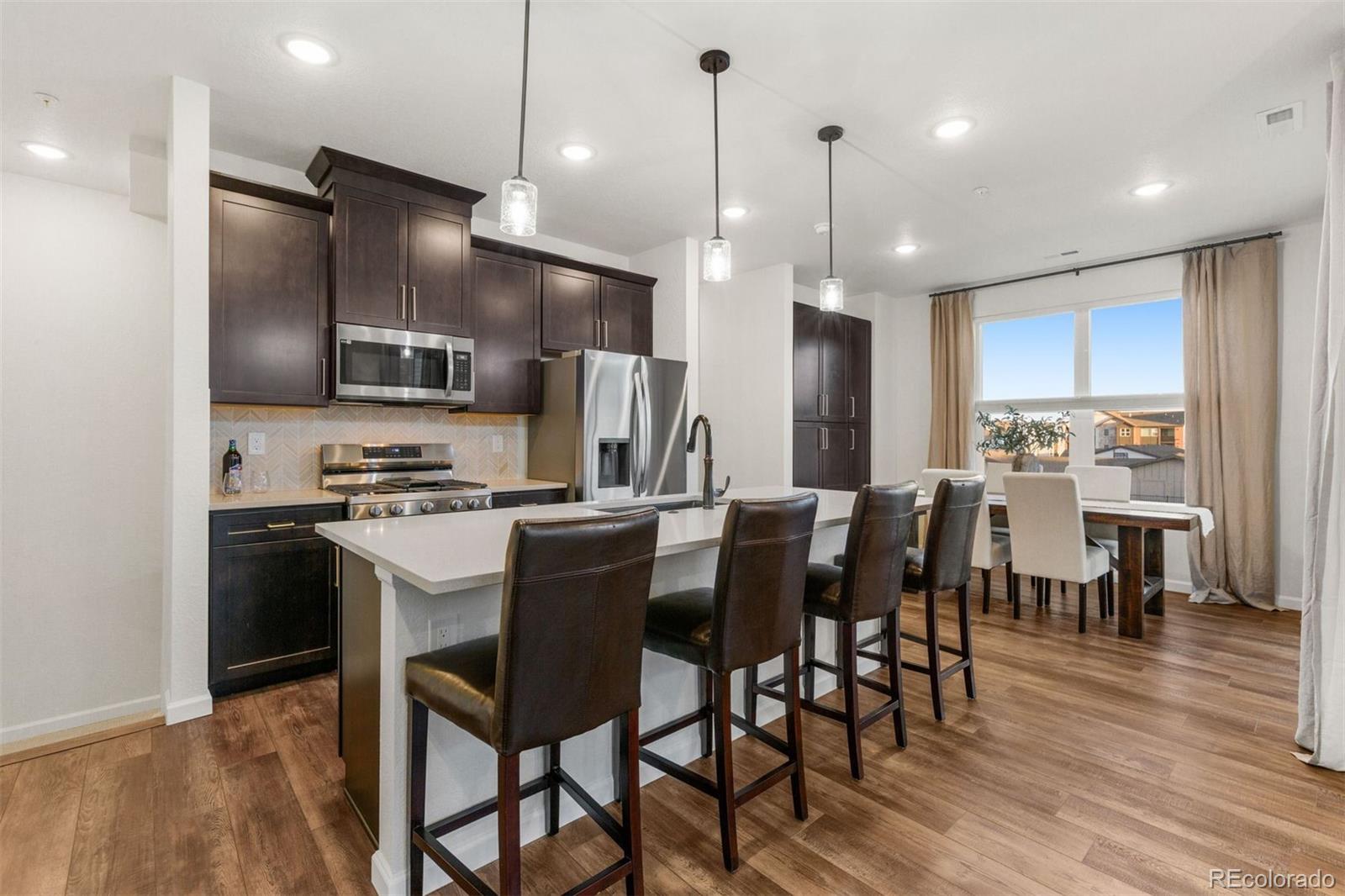 MLS Image #7 for 813  beckton heights,colorado springs, Colorado