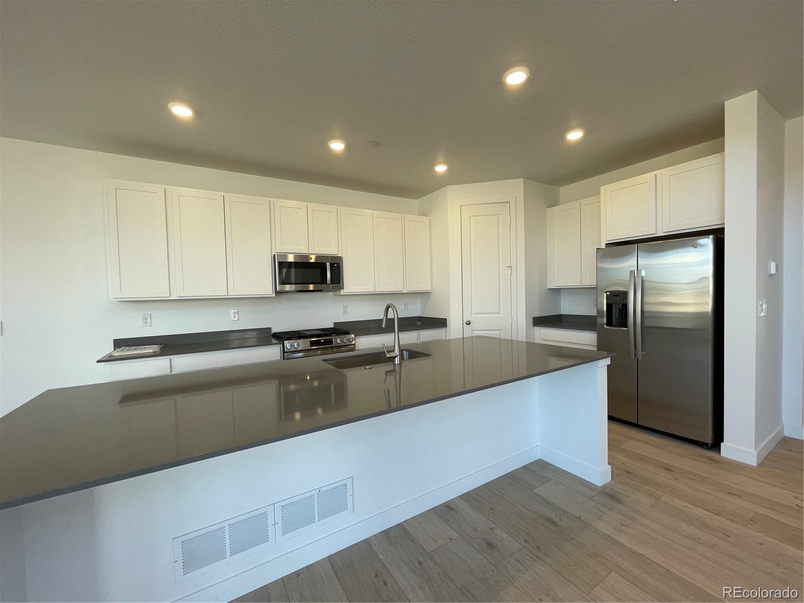 CMA Image for 545  twilight street,Erie, Colorado