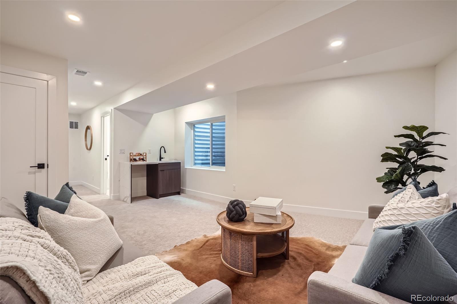 MLS Image #28 for 1717  grove street,denver, Colorado