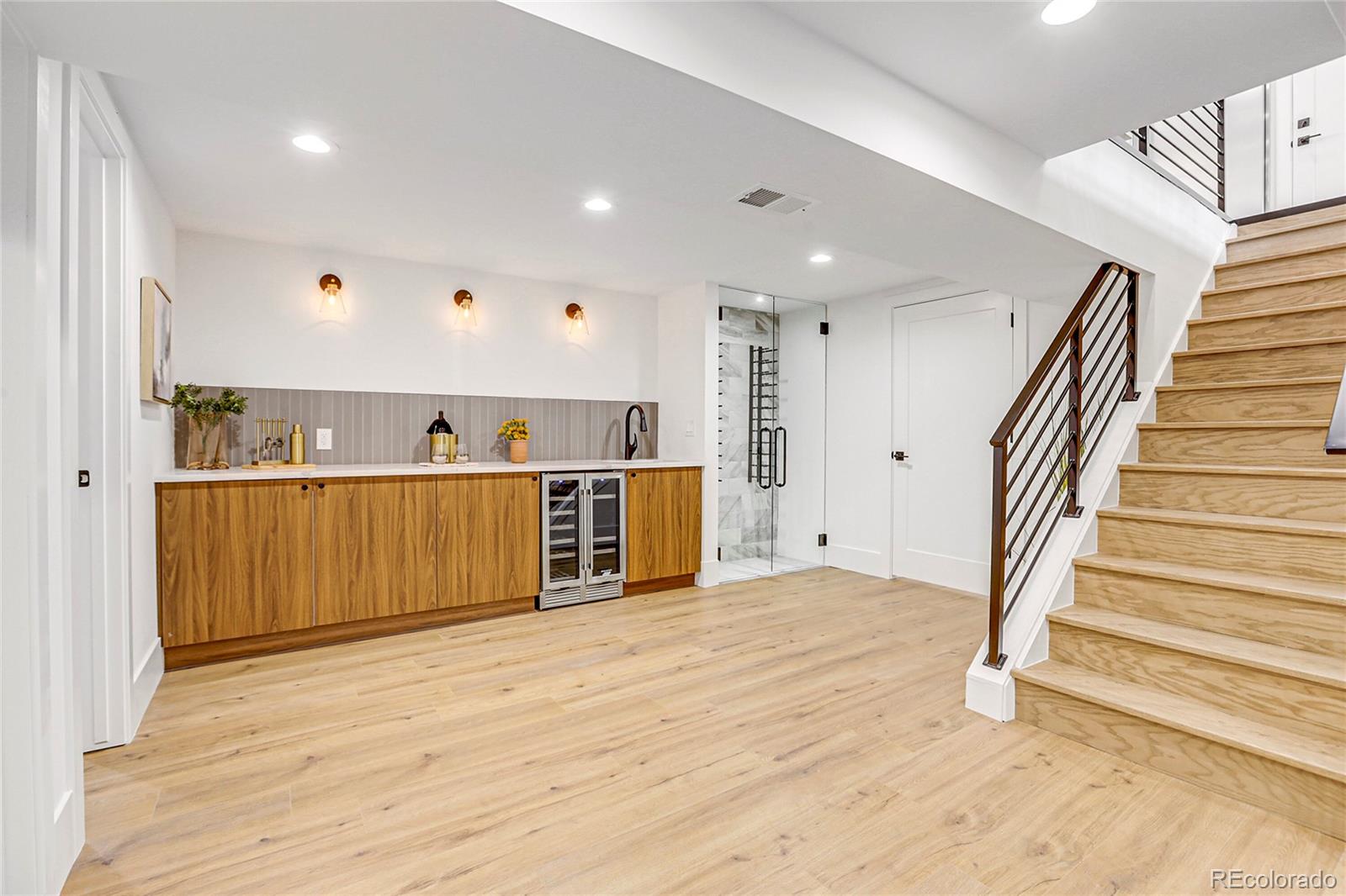 MLS Image #13 for 5576 e lehigh avenue,denver, Colorado