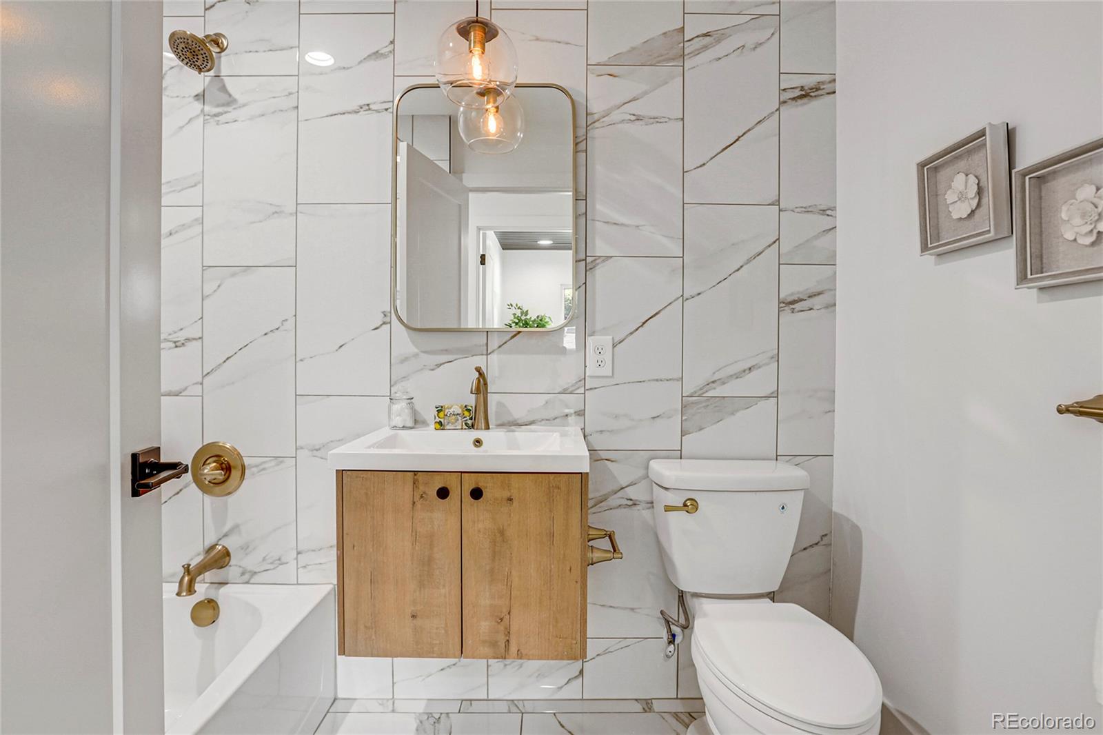MLS Image #20 for 5576 e lehigh avenue,denver, Colorado