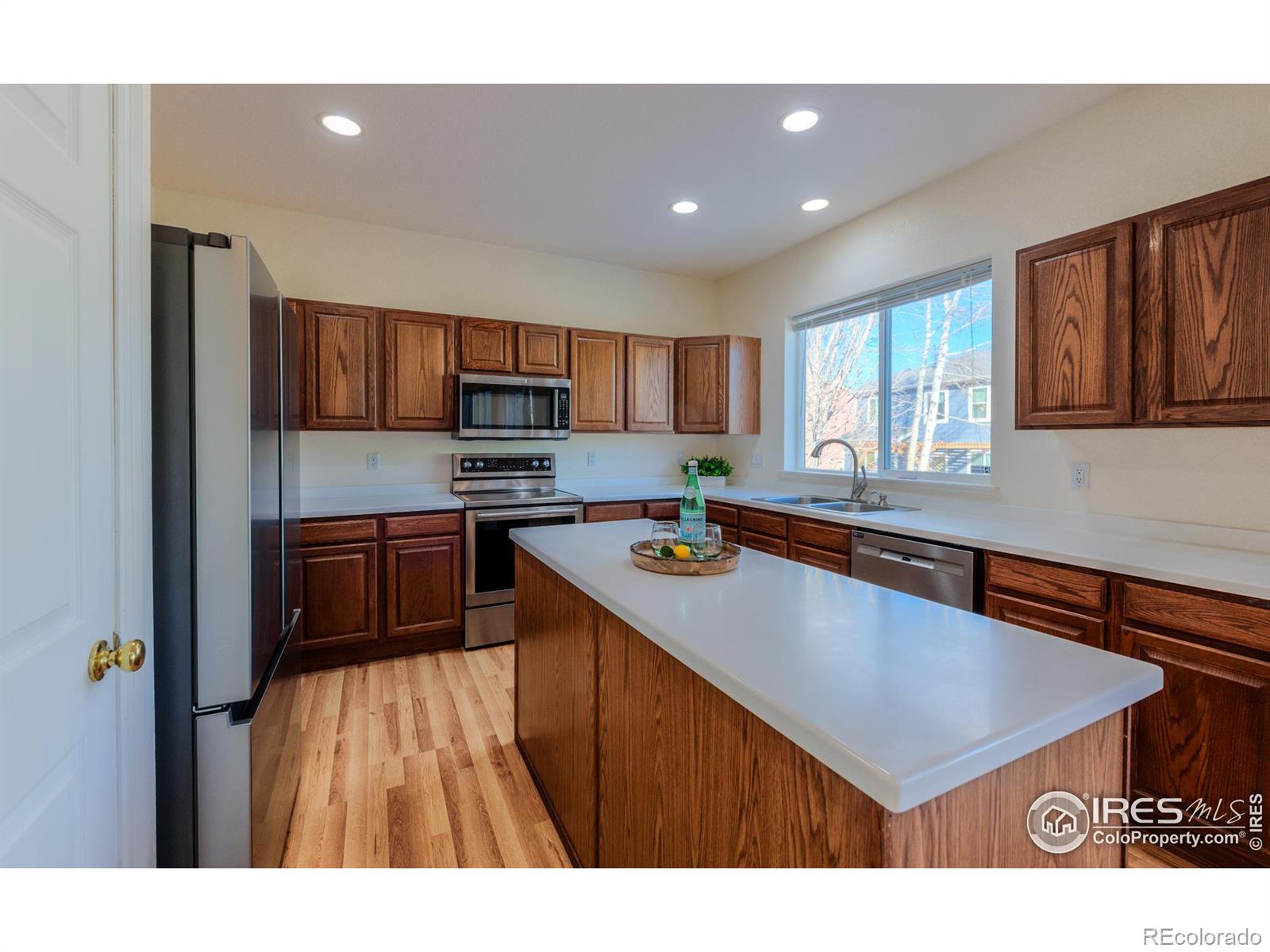 MLS Image #7 for 614  americana road,longmont, Colorado