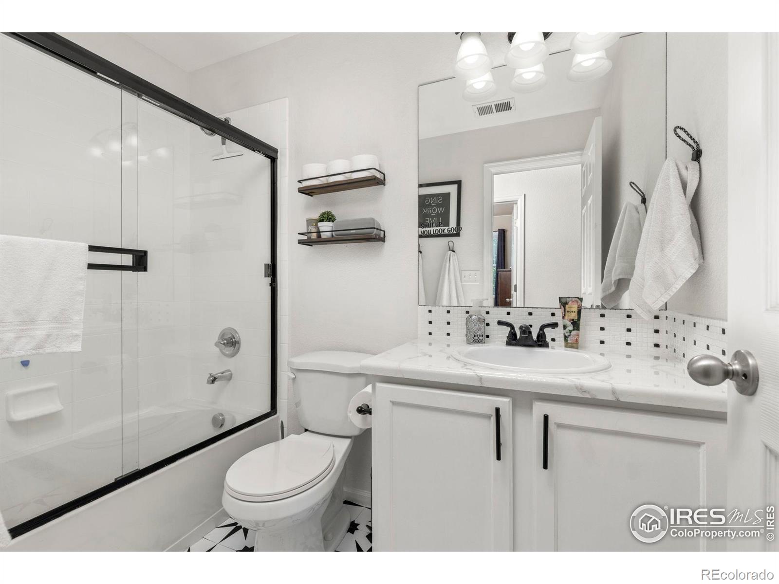 MLS Image #22 for 5102  southern cross lane,fort collins, Colorado