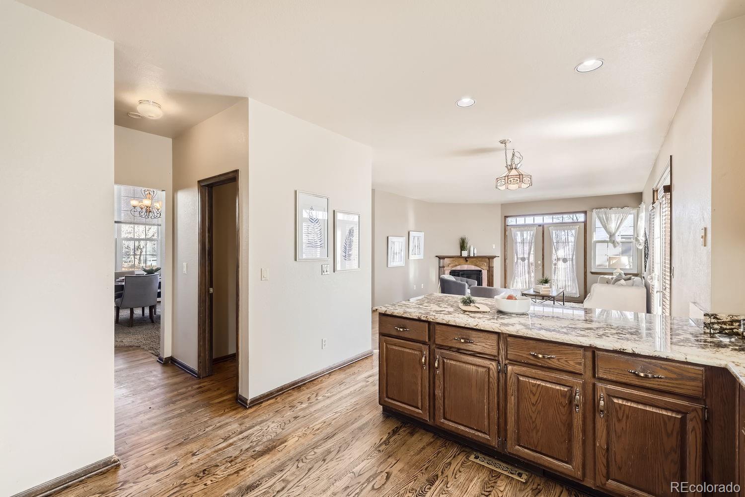 MLS Image #6 for 5630 s tabor court,littleton, Colorado