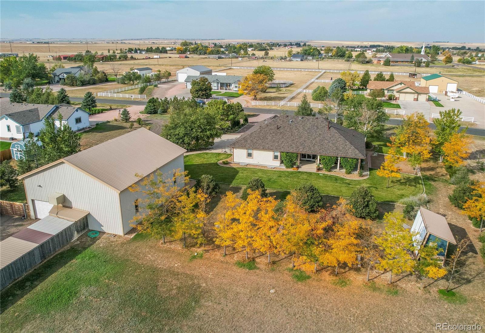 MLS Image #4 for 886  cherokee street,strasburg, Colorado