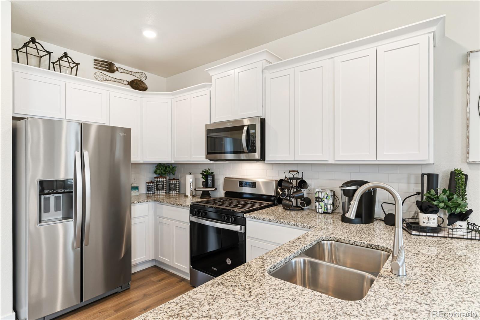 MLS Image #11 for 22293 e 6th place,aurora, Colorado