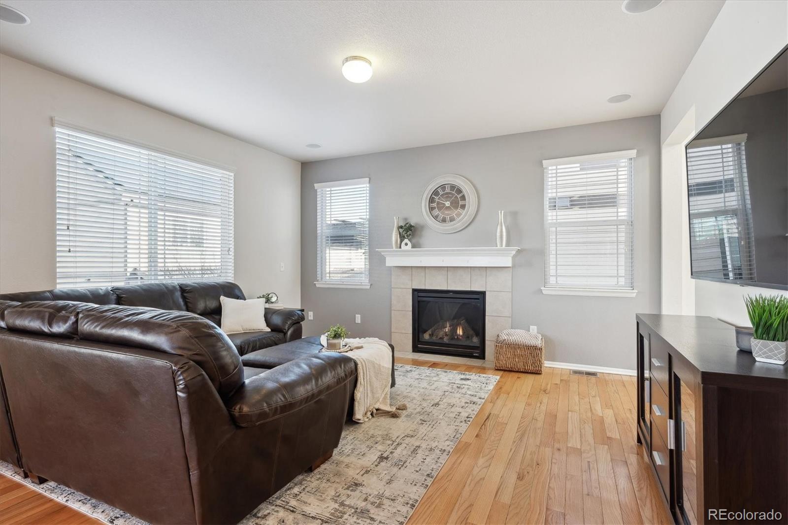 MLS Image #4 for 4841 s picadilly court,aurora, Colorado