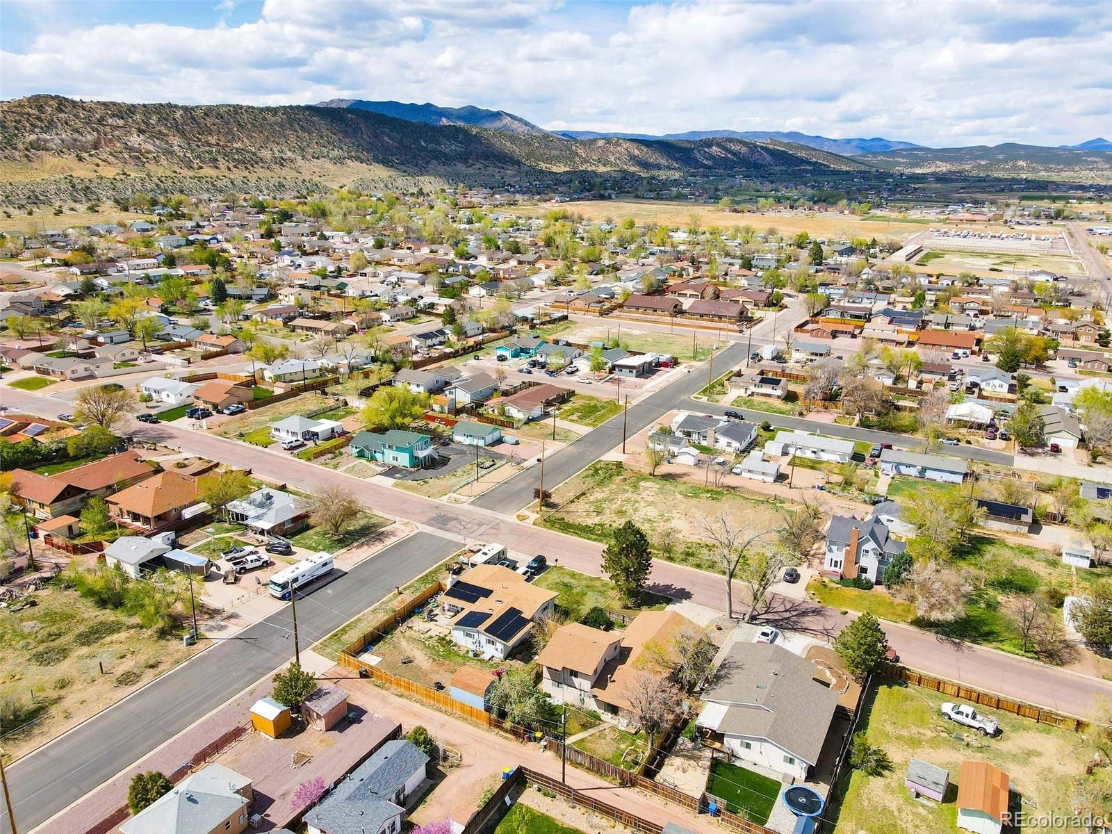 MLS Image #36 for 808  oak avenue,canon city, Colorado