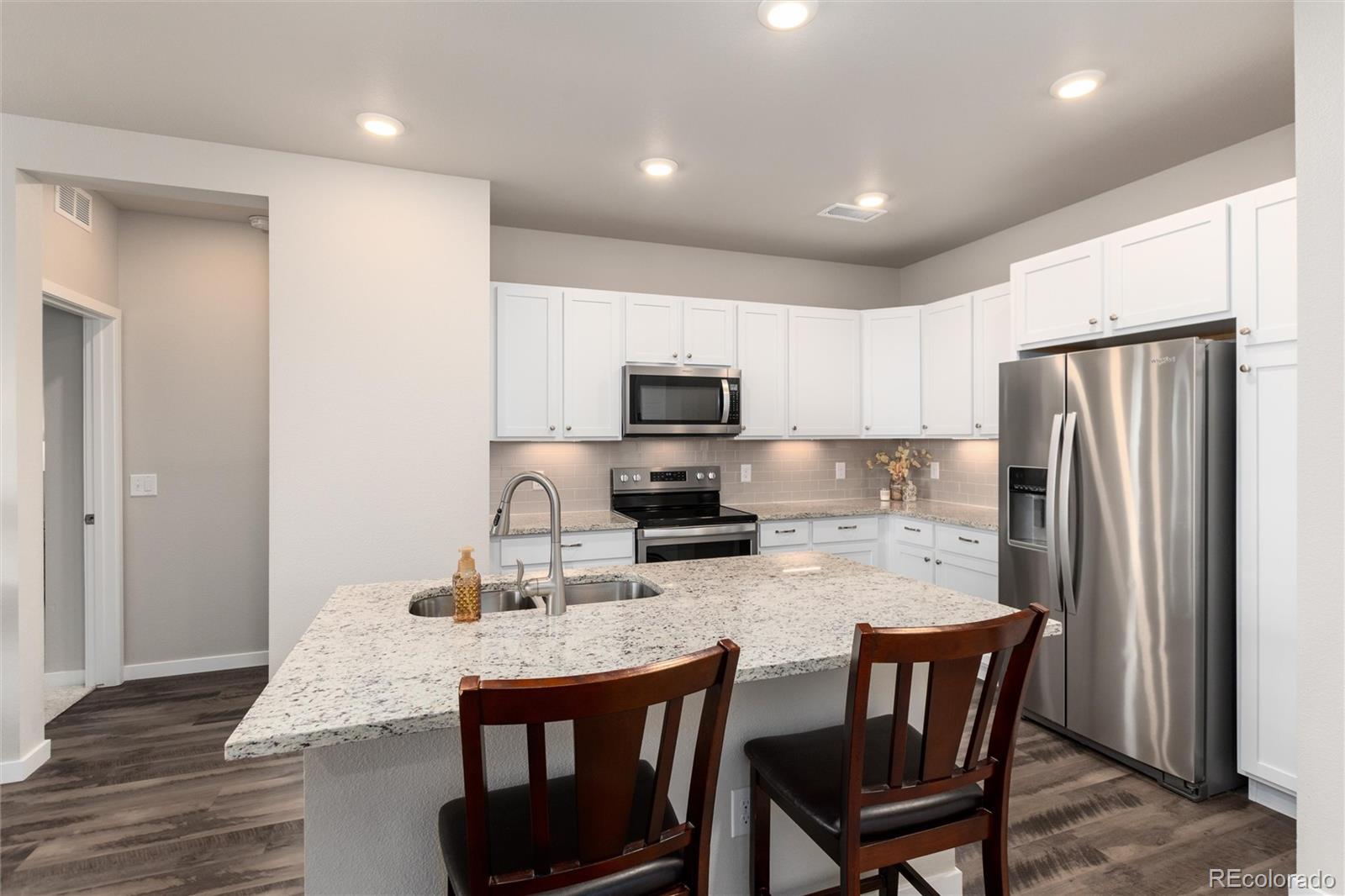 MLS Image #7 for 460 e fremont place 301,littleton, Colorado