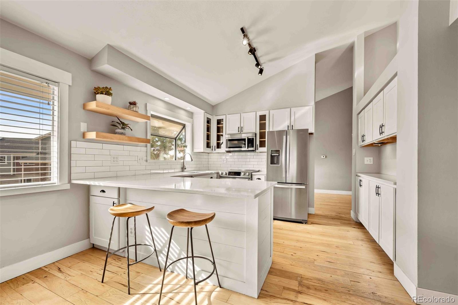 MLS Image #5 for 2517 s eldridge court,lakewood, Colorado