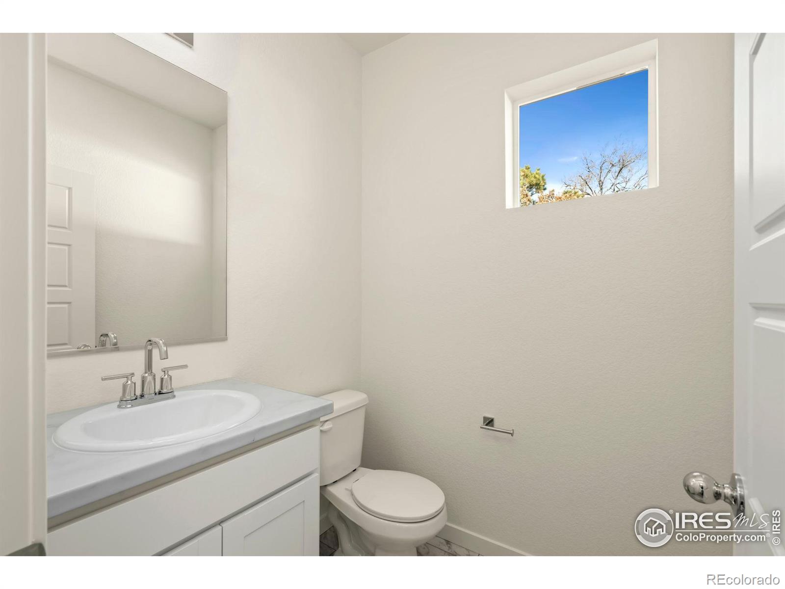 MLS Image #6 for 3633  moab court,evans, Colorado