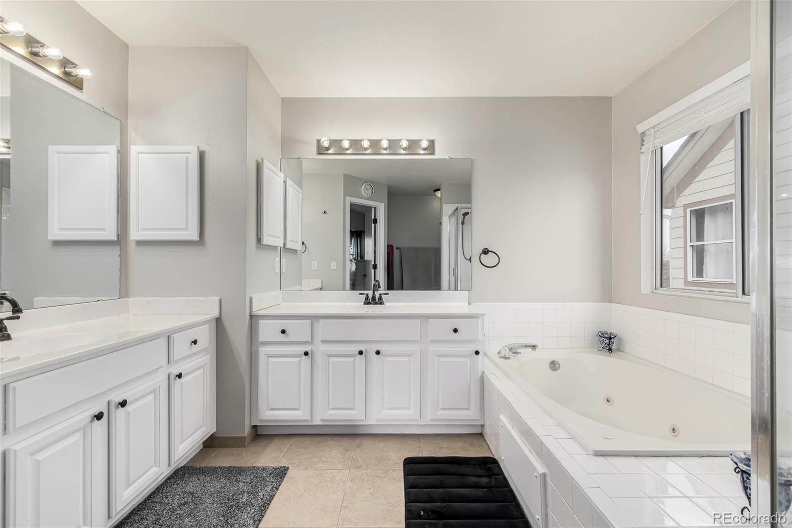 MLS Image #17 for 11997 w coal mine drive,littleton, Colorado