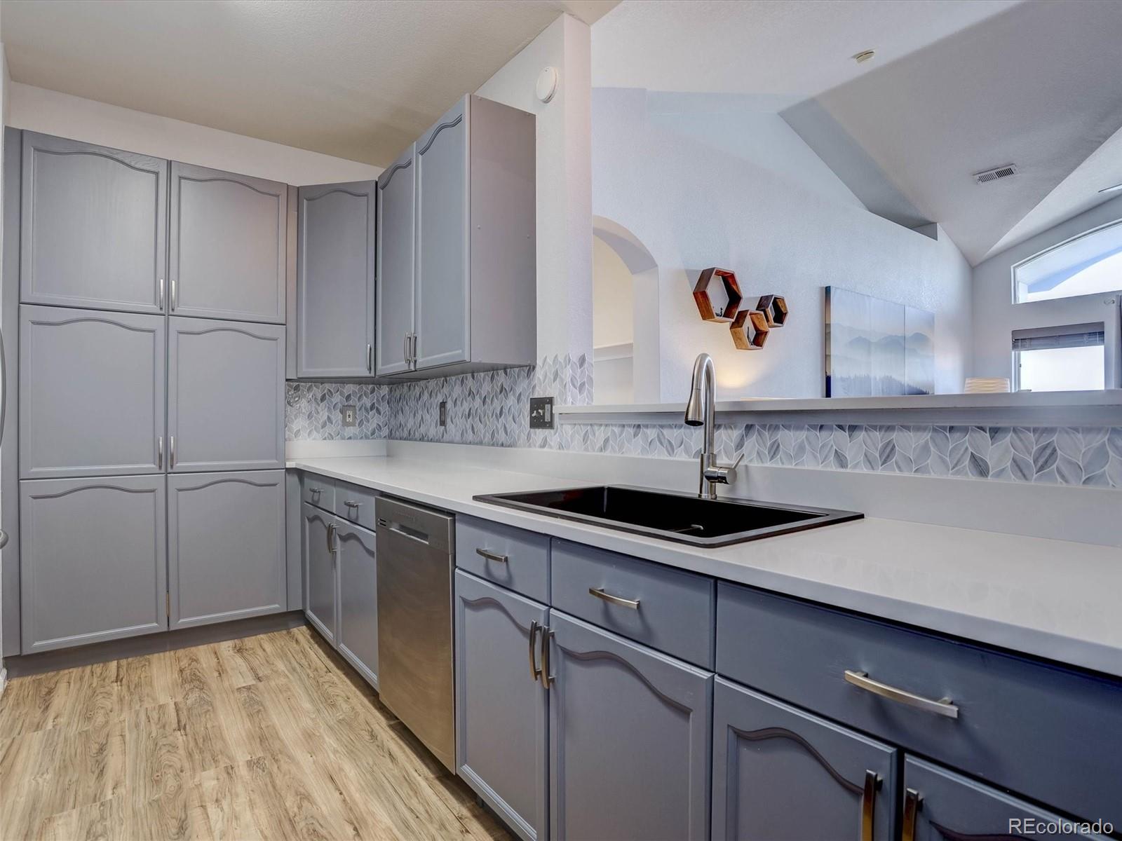 MLS Image #6 for 14221 e 1st drive 304,aurora, Colorado