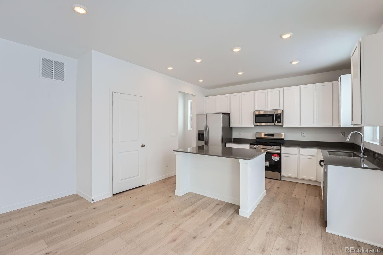 MLS Image #2 for 210  paloma way,elizabeth, Colorado