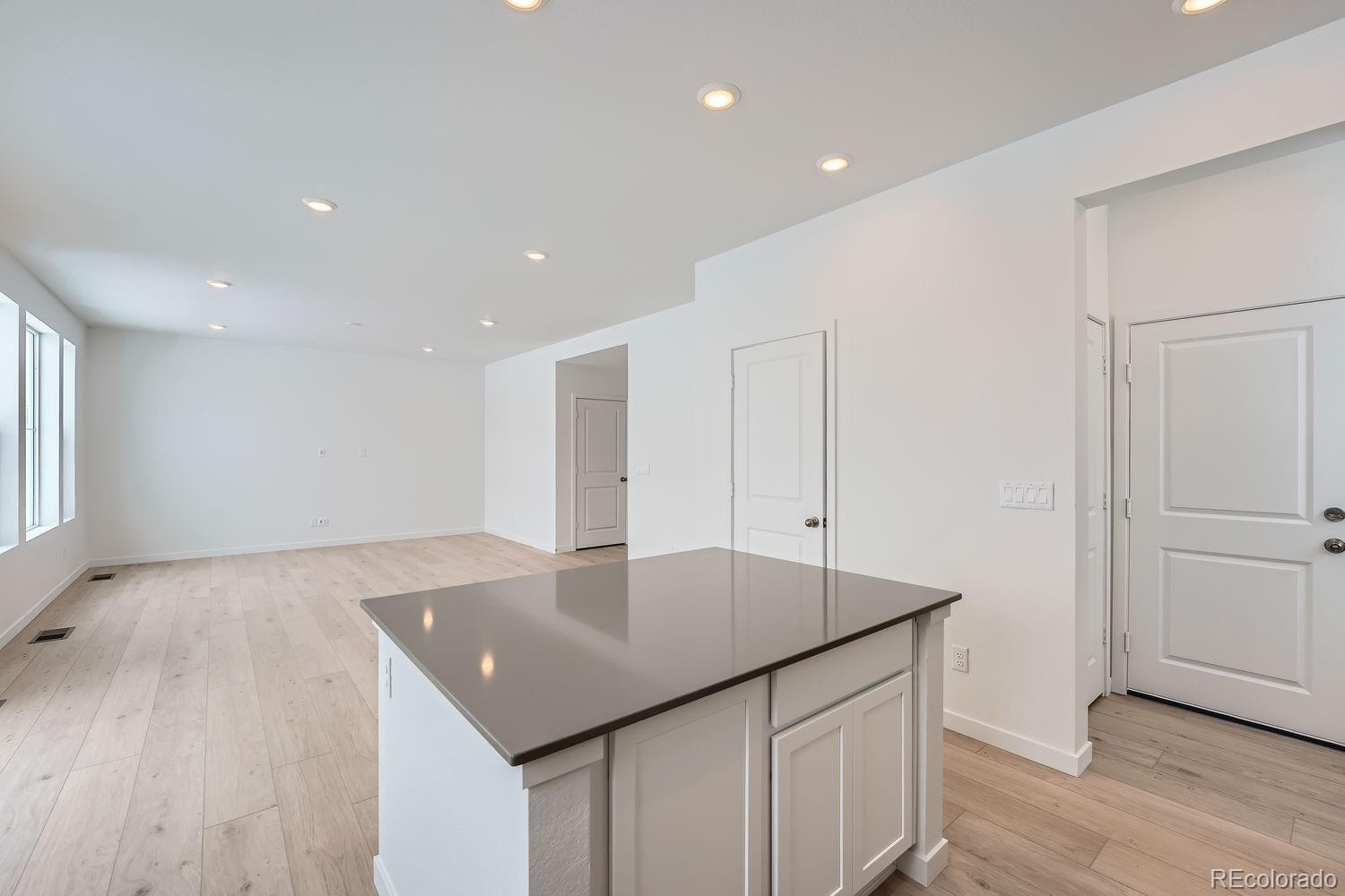 MLS Image #3 for 210  paloma way,elizabeth, Colorado