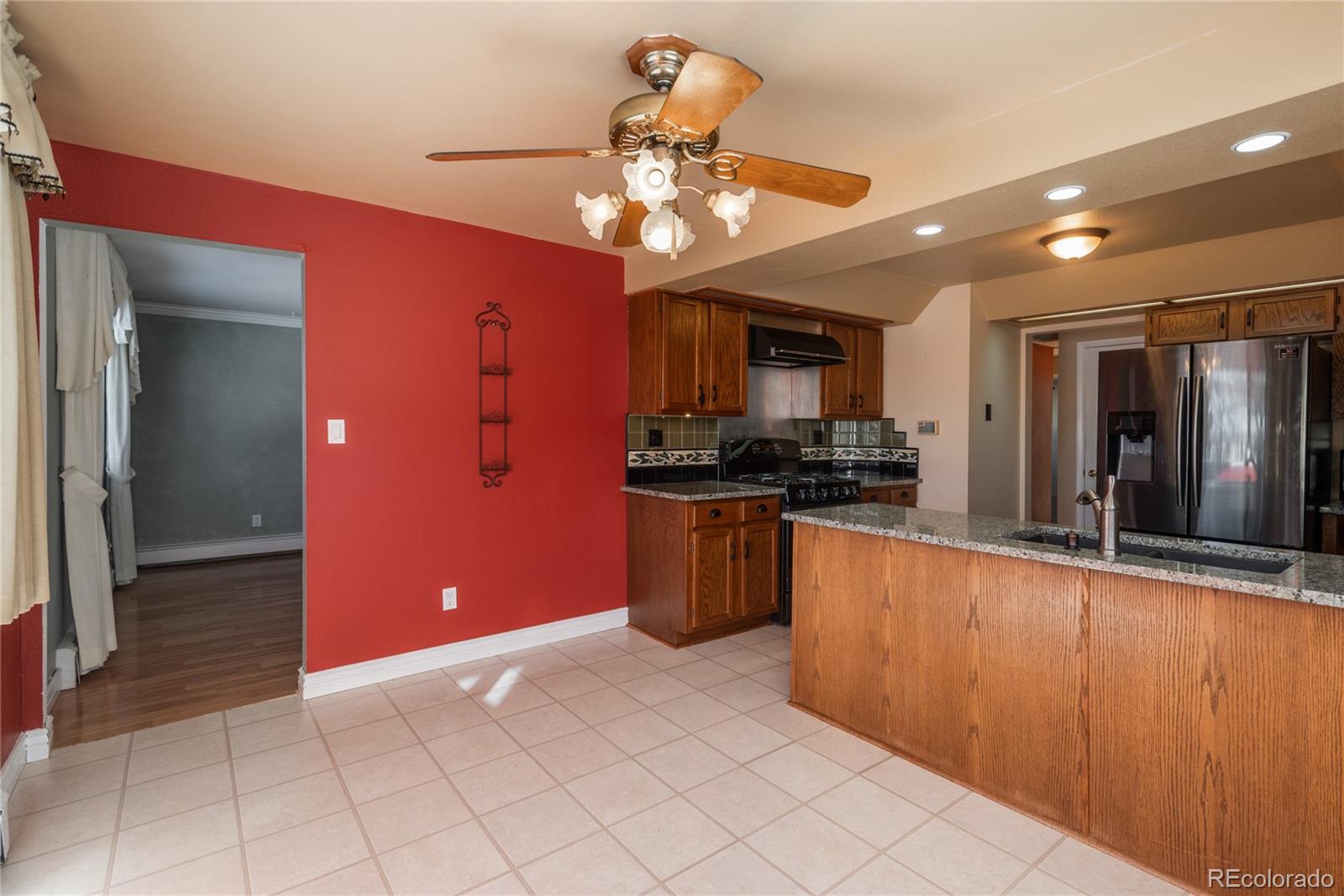 MLS Image #11 for 900  emerald street,broomfield, Colorado