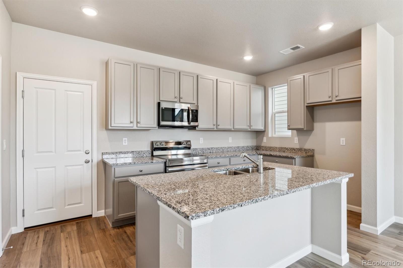 CMA Image for 317  shoveler way,Johnstown, Colorado