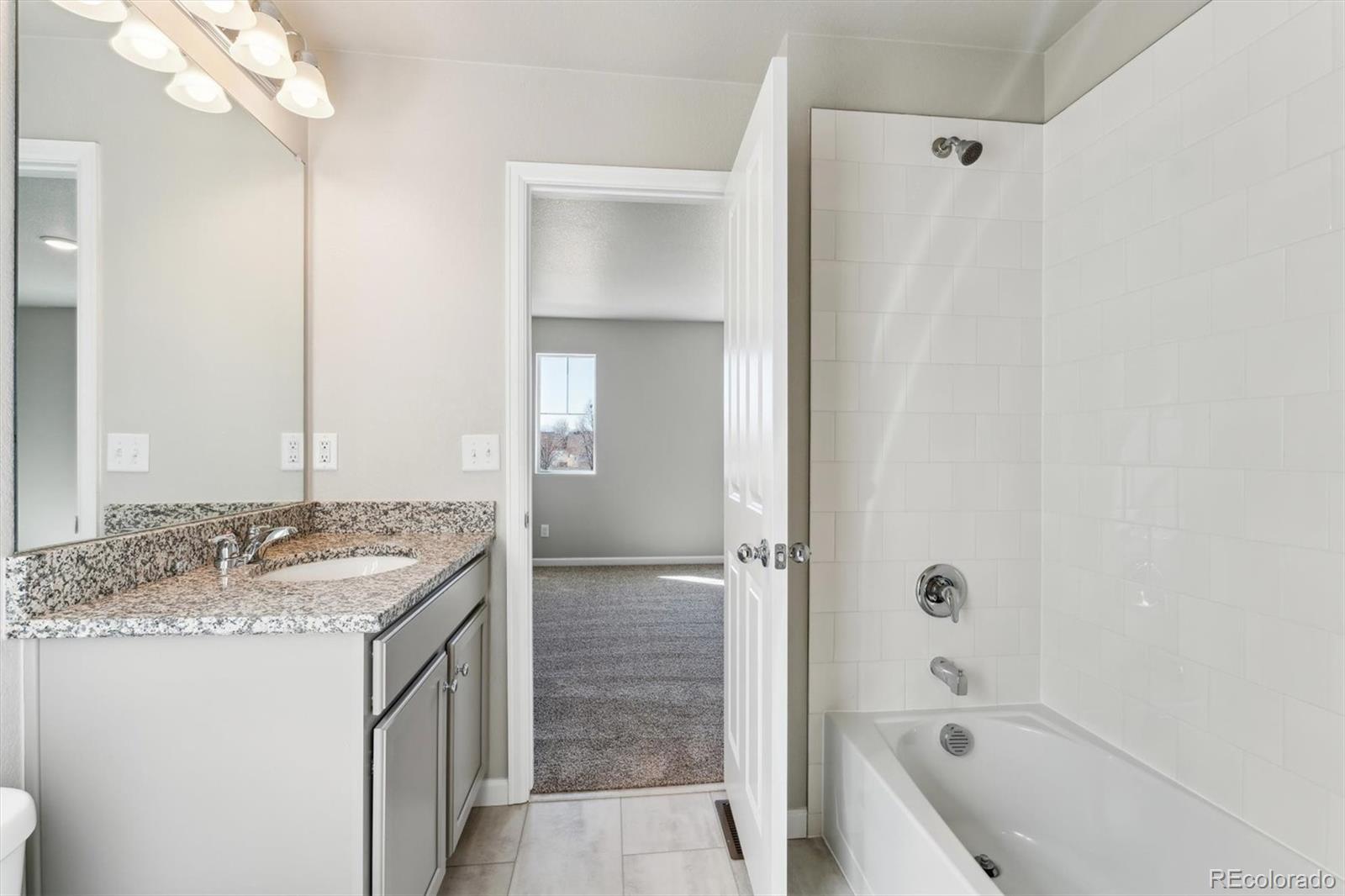 MLS Image #12 for 290  scaup lane,johnstown, Colorado