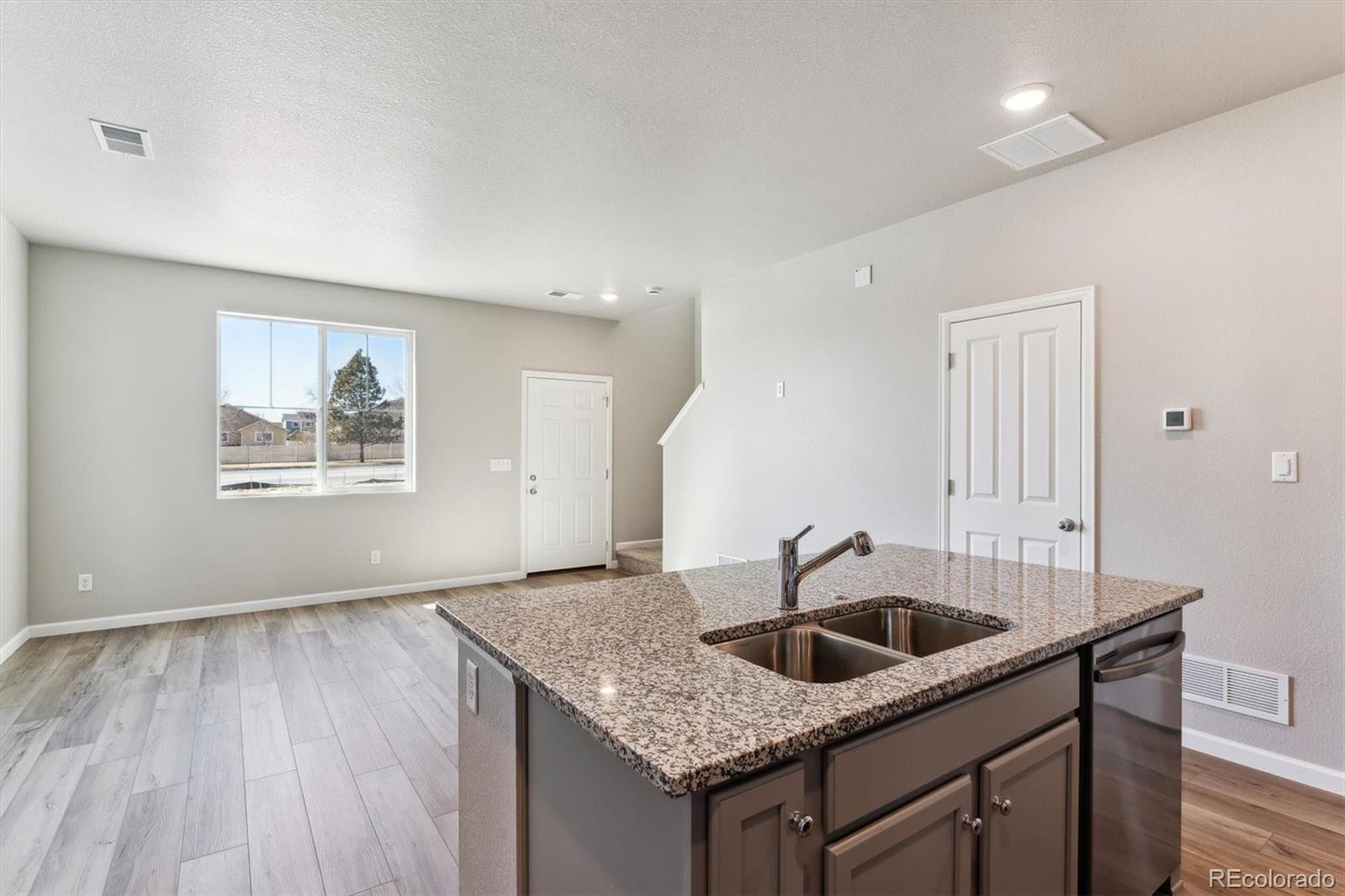 MLS Image #4 for 290  scaup lane,johnstown, Colorado
