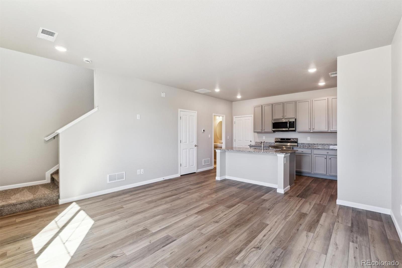 MLS Image #8 for 290  scaup lane,johnstown, Colorado