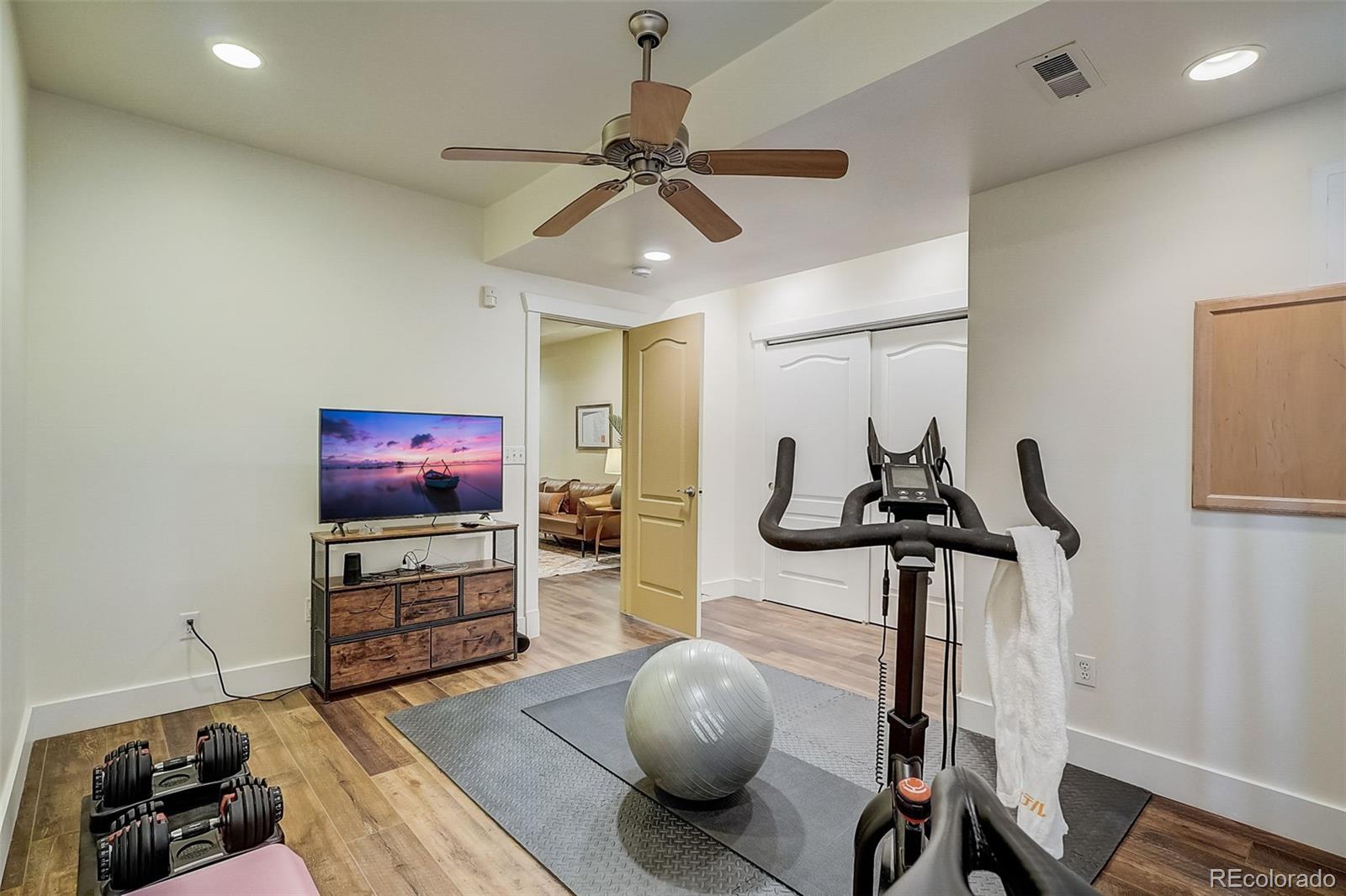 MLS Image #17 for 2059 s columbine street,denver, Colorado