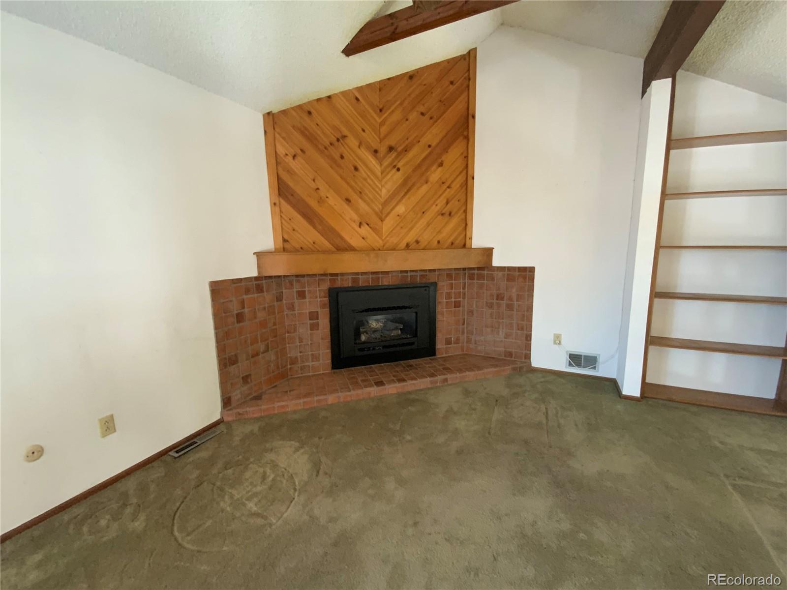 MLS Image #11 for 191 s dearborn circle,aurora, Colorado